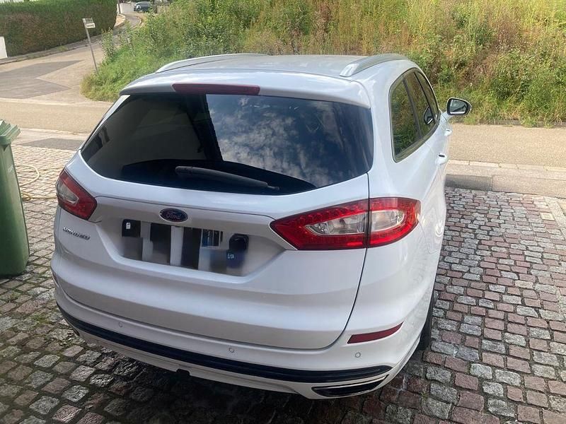 Gebraucht Ford Mondeo Titanium 203 PS (149 kW) 2018 Weiß Limousine