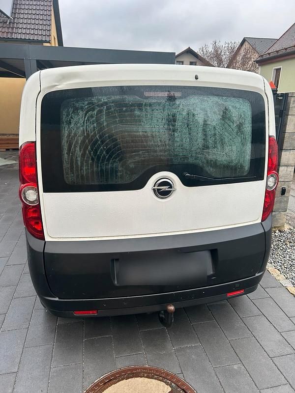 Gebraucht Opel Combo 90 PS (66 kW) 2013 Weiß Van / Kleinbus