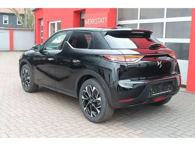 Neu DS Automobiles DS3 Crossback E-Tense 114 kW (156 PS) 2025 Lackierung schwarz perla nera/ SUV