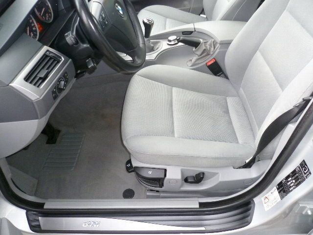 Gebraucht BMW 520 170 PS (125 kW) 2004 Silber metallic Limousine