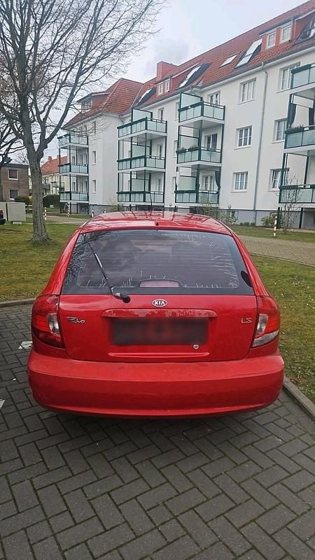 Gebraucht Kia Rio 105 PS (77 kW) 2002 Rot Kombi