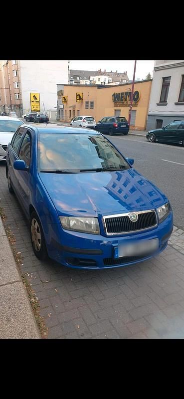 Blau Gebraucht 2006 Skoda Fabia Kleinwagen | 555 € (Superpreis) - Bild 1/4