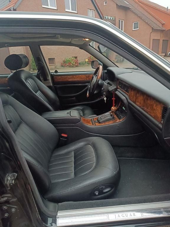 Gebraucht Jaguar XJ Sovereign 241 PS (177 kW) 1996 Schwarz Limousine