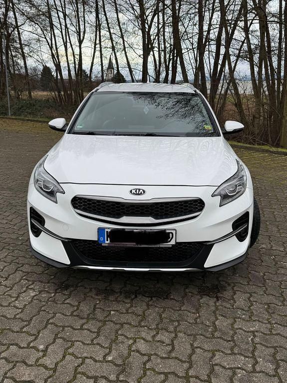 Gebraucht Kia XCeed Xdition 160 PS (117 kW) 2021 Weiß SUV