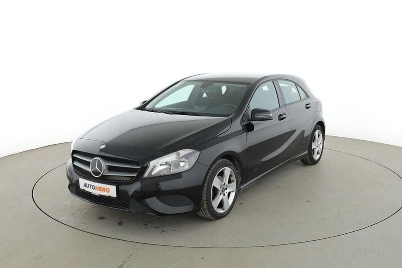 Gebraucht Mercedes A180 122 PS (89 kW) 2015 Limousine
