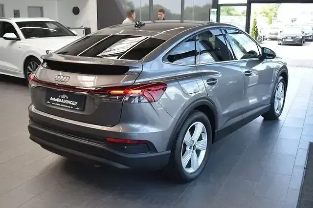 Gebraucht Audi Q4 Sportback e-tron Performance 125 kW (170 PS) 2022 Grau SUV
