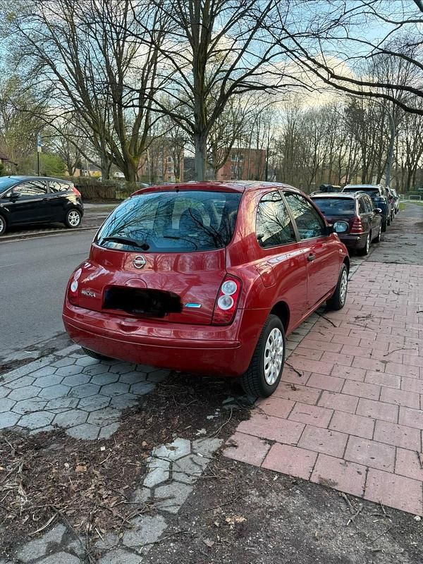 Gebraucht Nissan Micra 65 PS (47 kW) 2009 Rot Limousine