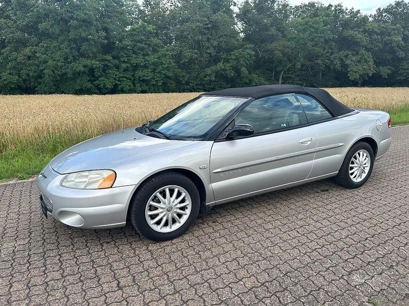 Gebraucht Chrysler Sebring Cabriolet 203 PS (149 kW) 2001 Silber Cabrio