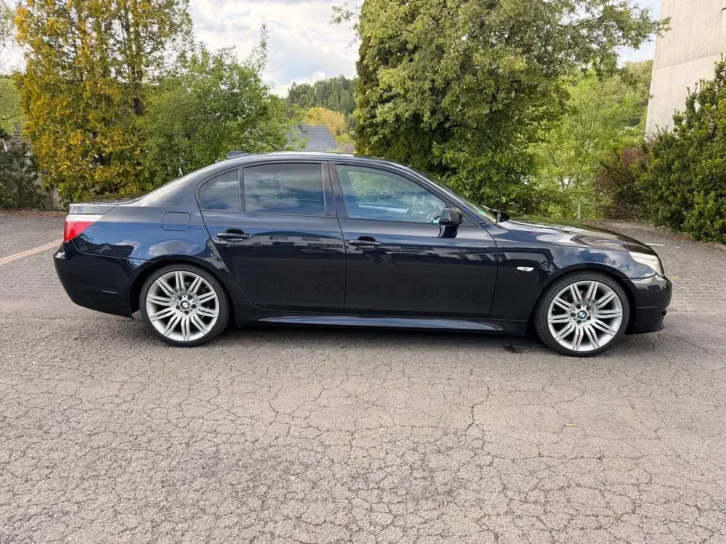 Używany BMW 530 Performance 235 KM (172 kW) 2008 Niebieski Sedan/Limuzyna