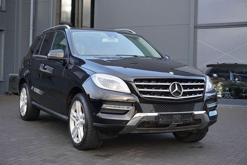 Schwarz Gebraucht 2013 Mercedes ML250 SUV | 15.000 € (Guter Preis) - Bild 1/4
