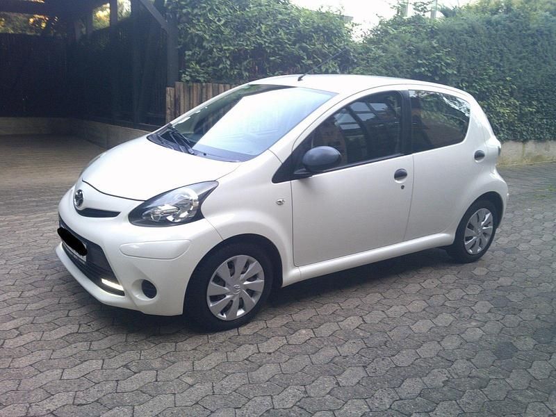 Gebraucht 2014 Toyota Aygo Kleinwagen | 4.999 € (Superpreis) - Bild 1/4