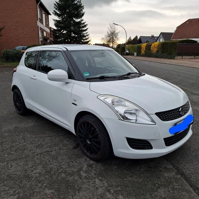 Gebraucht Suzuki Swift 92 PS (67 kW) 2011 Kleinwagen