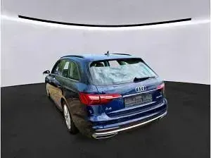 Gebraucht Audi A4 Advanced Plus 150 PS (110 kW) 2023 Navarrablau metallic Kombi