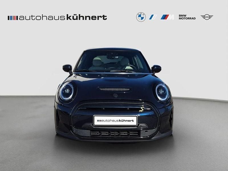 Gebraucht Mini Cooper SE 135 kW (184 PS) 2021 Enigmatic black metallic Kleinwagen