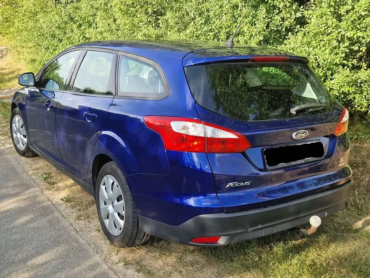 Gebraucht Ford Focus SYNC Edition 101 PS (74 kW) 2014 Blau Kombi