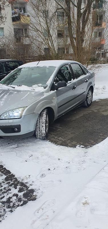 Gebraucht Ford Focus 101 PS (74 kW) 2005 Limousine