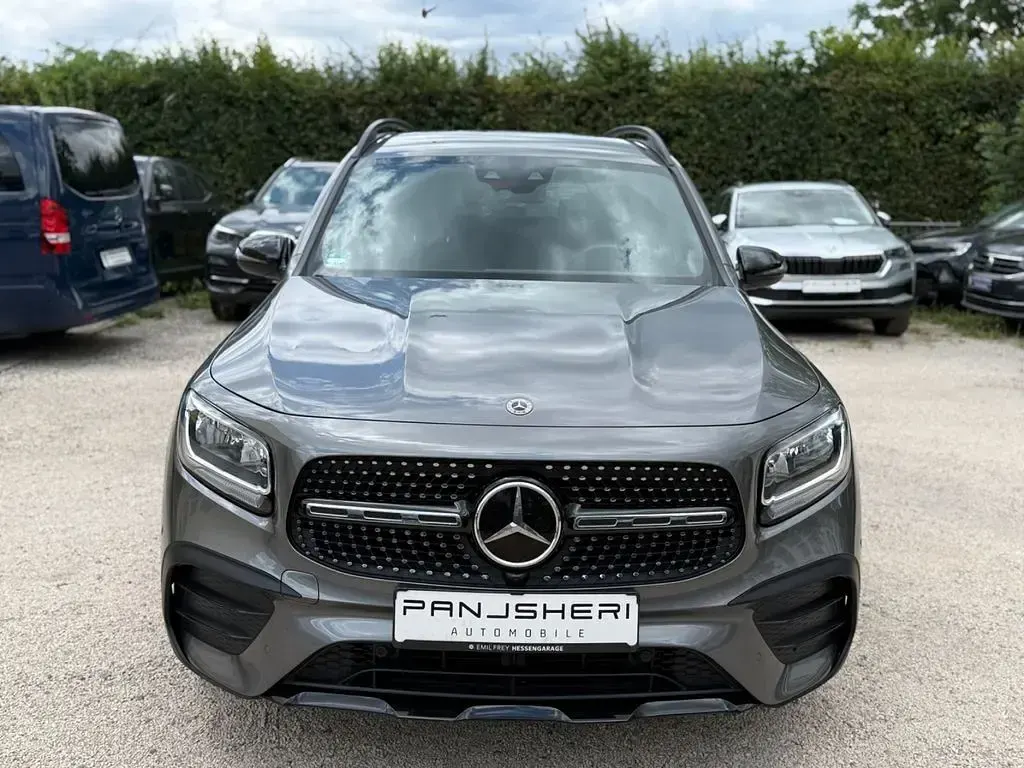 Gebraucht Mercedes GLB200 AMG line 150 PS (110 kW) 2023 Grau SUV