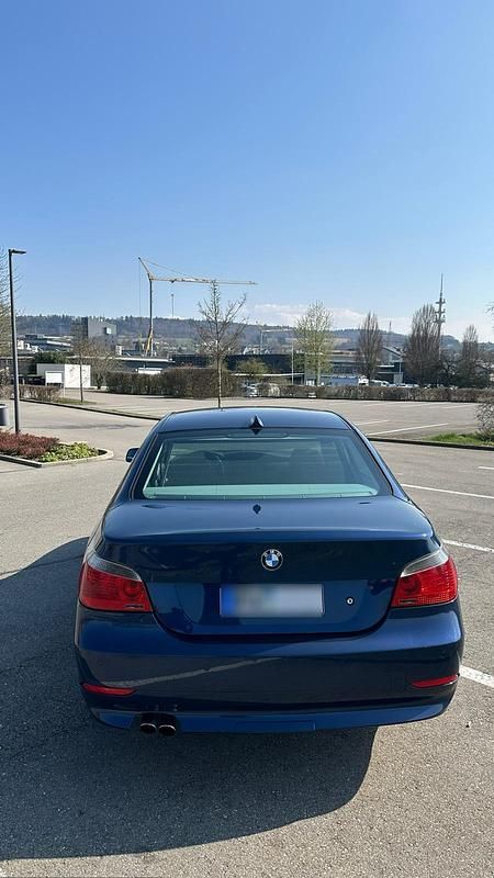 Gebraucht BMW 530 231 PS (169 kW) 2003 Blau Limousine