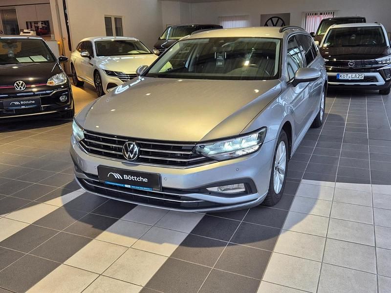 Gebraucht 2023 VW Passat Limousine | 22.780 € (Guter Preis) - Bild 1/1