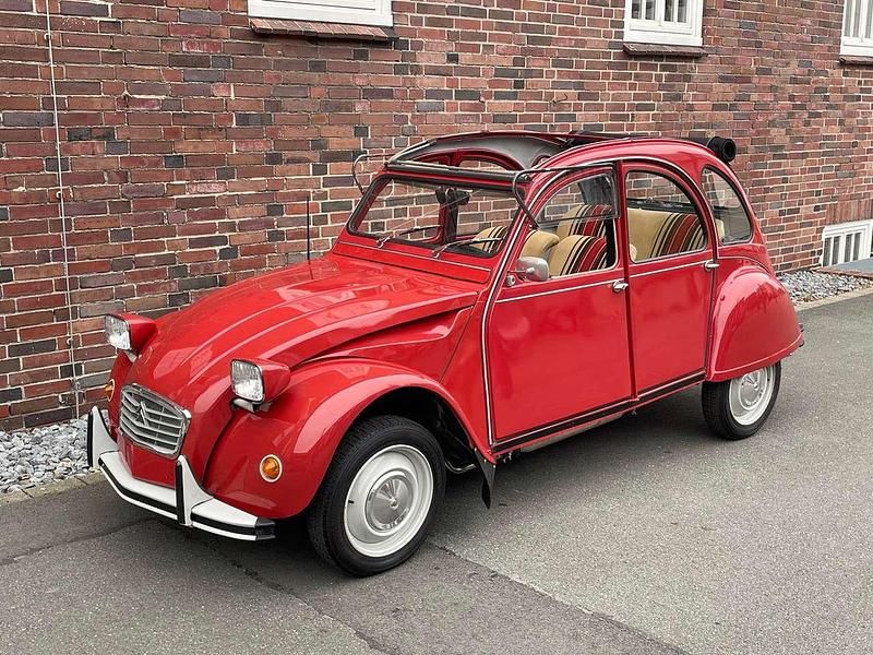 Gebraucht Citroën 2CV 29 PS (21 kW) 1981 Rouge de castille (ac442) Limousine