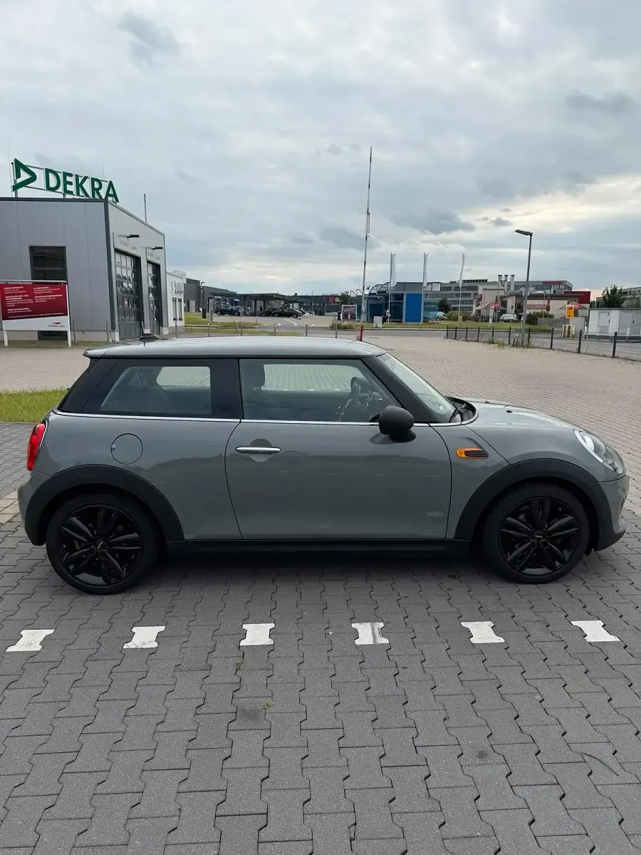 Gebraucht Mini Cooper 102 PS (75 kW) 2018 Grau Kleinwagen