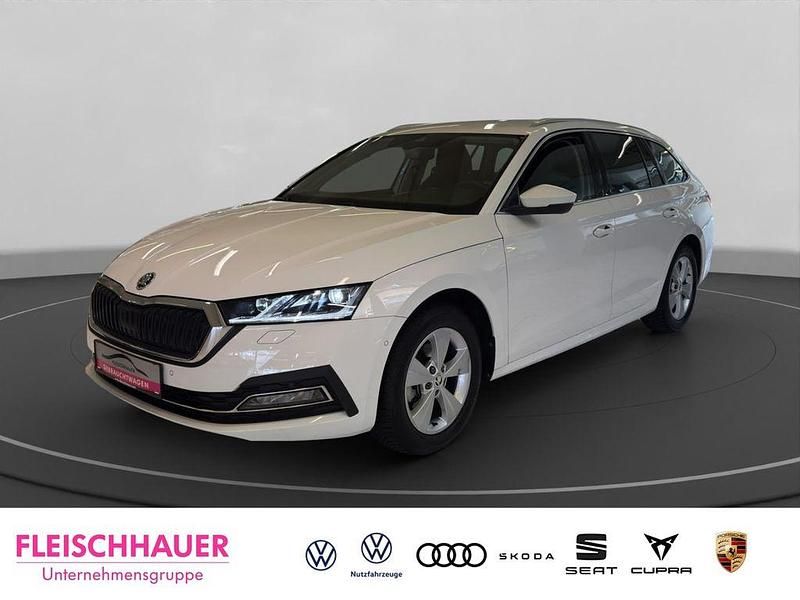 Weiss Gebraucht 2023 Skoda Octavia Style Kombi | 24.490 € (Fairer Preis) - Bild 1/4