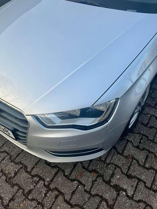 Gebraucht Audi A3 Design 122 PS (89 kW) 2013 Grau Limousine