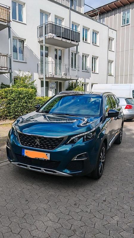 Blau Gebraucht 2017 Peugeot 5008 Allure Van / Kleinbus | 12.500 € - Bild 1/4