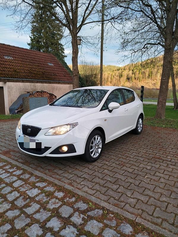 Gebraucht Seat Ibiza 105 PS (77 kW) 2011 Weiß Limousine