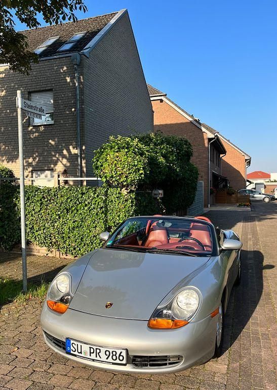 Second-hand Porsche Boxster 204 CP (150 kW) 1997 Argintiu Cabrio