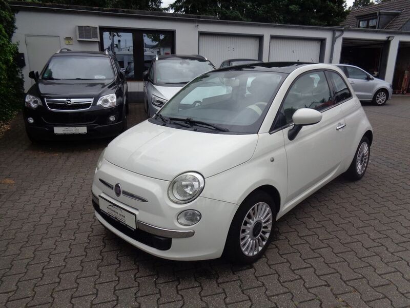 Weiß Gebraucht 2009 Fiat 500 Lounge Kleinwagen | 4.950 € (Fairer Preis) - Bild 1/4