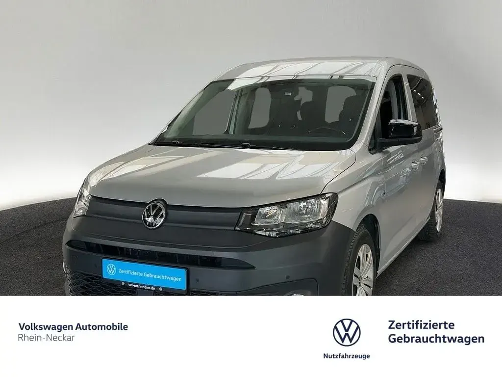 Gebraucht VW Caddy Basis 122 PS (89 kW) 2021 Reflexsilber metallic Van / Kleinbus