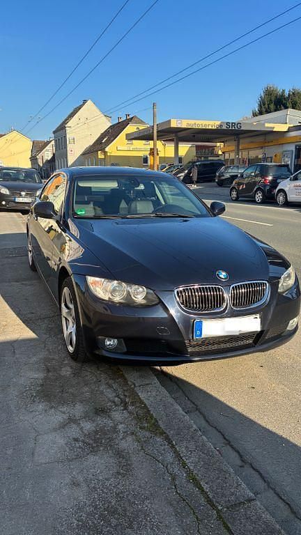 Gebraucht BMW 320 170 PS (125 kW) 2010 Blau Coupé