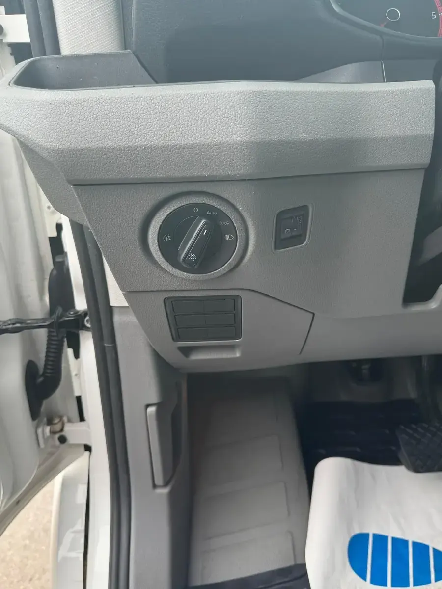 Gebraucht VW Crafter 140 PS (102 kW) 2019 Weiß Van