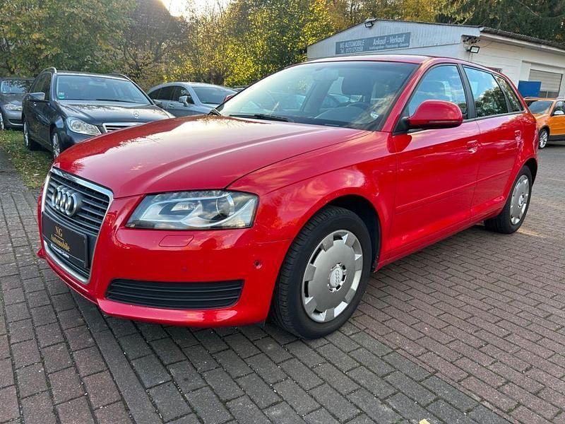 Rot Gebraucht 2009 Audi A3 Attraction Limousine | 2.490 € (Fairer Preis) - Bild 1/4