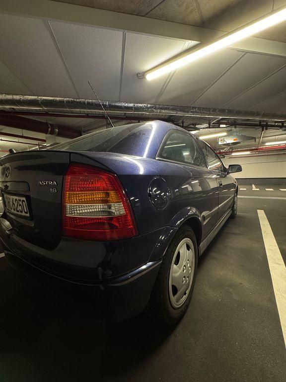 Gebraucht Opel Astra Comfort 75 PS (55 kW) 1998 Blau Limousine