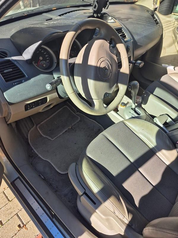 Occasion Renault Mégane II 130 ch (95 kW) 2002 Argent Citadine
