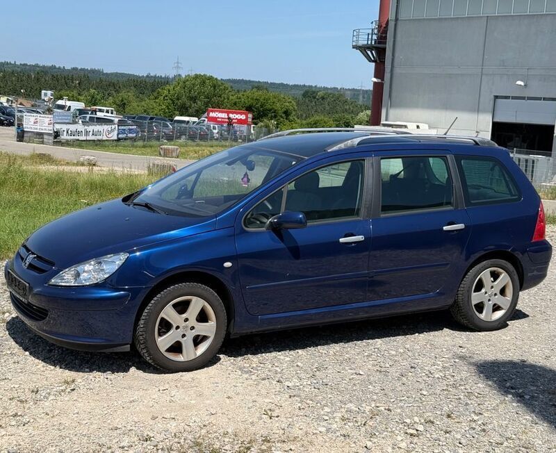 Blau Gebraucht 2002 Peugeot 307 Kombi | 750 € (Superpreis) - Bild 1/4