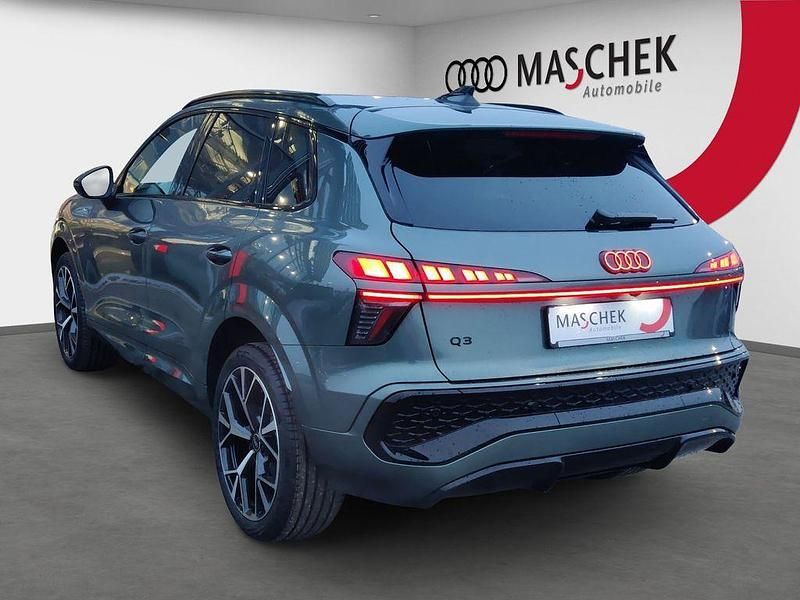 Neu Audi Q3 S-Line 150 PS (110 kW) 2025 Salbeigrün SUV
