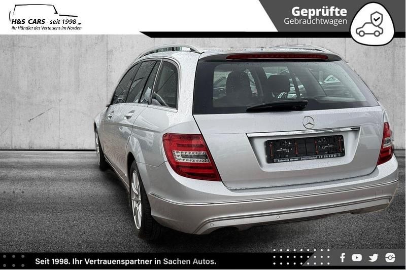 Gebraucht Mercedes C180 156 PS (114 kW) 2012 Silber Kombi