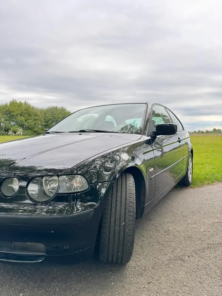 Gebraucht BMW 316 Compact 115 PS (84 kW) 2003 Schwarz Kleinwagen