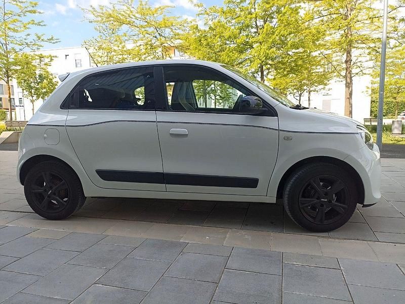 Gebraucht Renault Twingo LIMITED 69 PS (50 kW) 2017 Weiß Kleinwagen