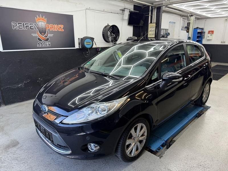 Schwarz Gebraucht 2008 Ford Fiesta Ghia Limousine | 3.390 € (Fairer Preis) - Bild 1/4