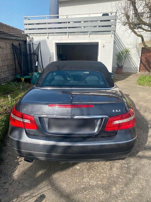 Gebraucht Mercedes E200 184 PS (135 kW) 2010 Grau Cabrio