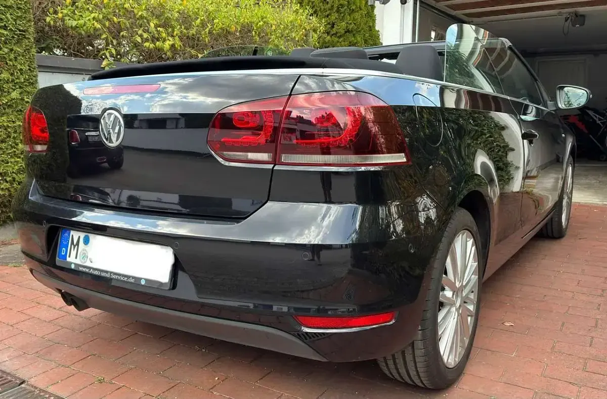 Gebraucht VW Golf Cabriolet Cup 122 PS (89 kW) 2014 Schwarz Cabrio