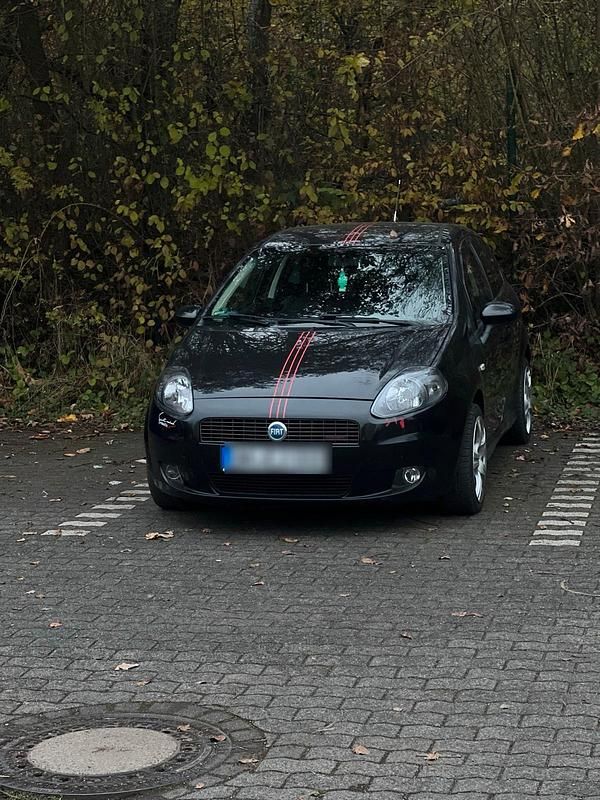 Schwarz Gebraucht 2006 Fiat Grande Punto Kleinwagen | 1.750 € (Fairer Preis) - Bild 1/4