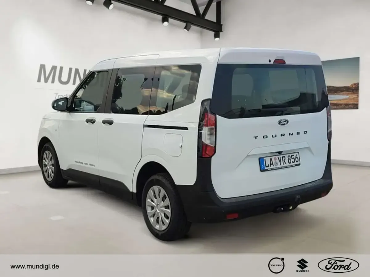 Gebraucht Ford Tourneo Courier Trend 125 PS (91 kW) 2026 Frostweiß Van / Kleinbus