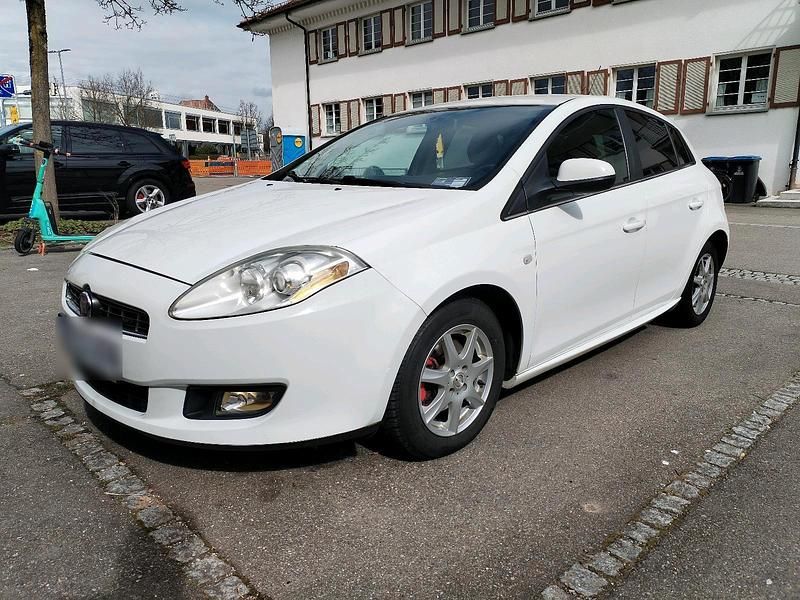 Gebraucht Fiat Bravo 120 PS (88 kW) 2010 Weiß Kleinwagen