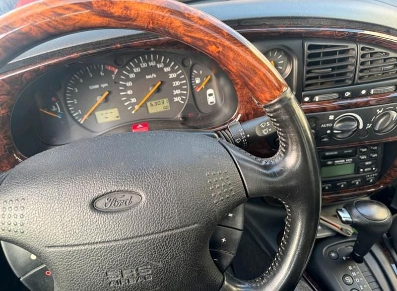 Second-hand Ford Scorpio 207 CP (152 kW) 1995 Negru Berlinǎ