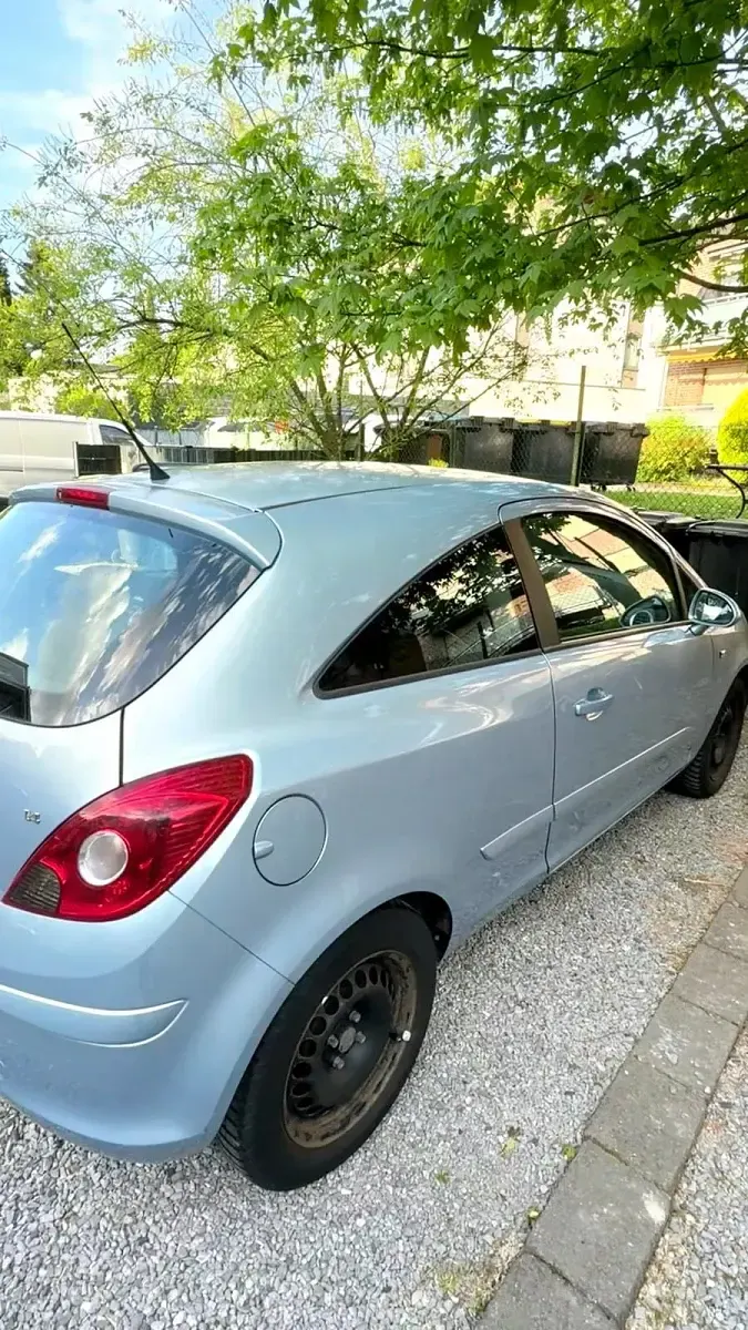 Gebraucht Opel Corsa 90 PS (66 kW) 2007 Blau Kleinwagen